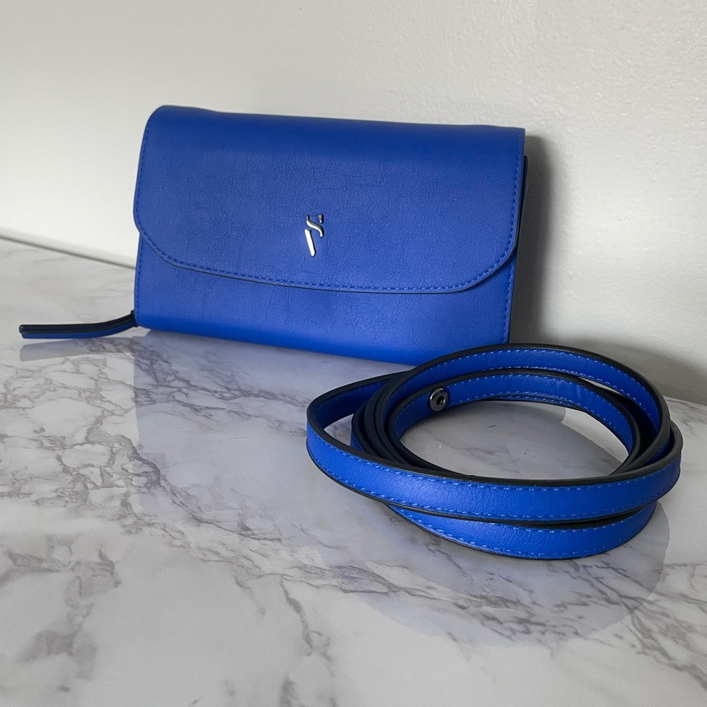 Simply Vera Vera Wang Signature Mini Crossbody